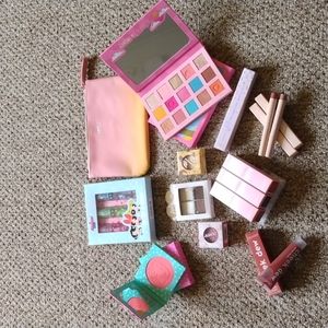 ColourPop Makeup Bundle! New! Ipsy makeup bag included!
